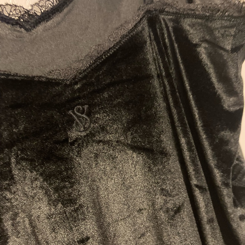 NWT VS velvet slip dress - Picture 4 of 5